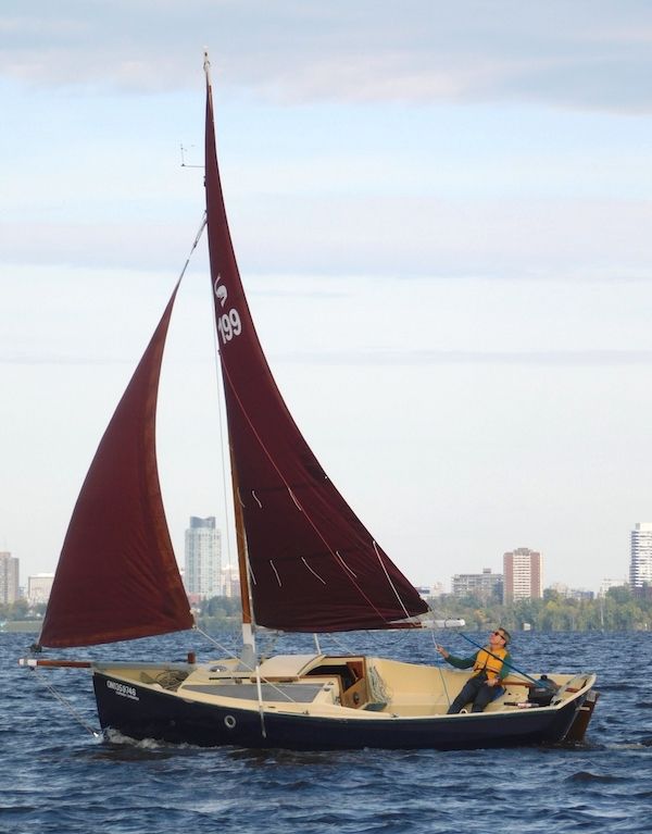 https://images.harbormoor.com/originals/03109b0e-99d6-4d2c-9cfa-a59e13d0a57b