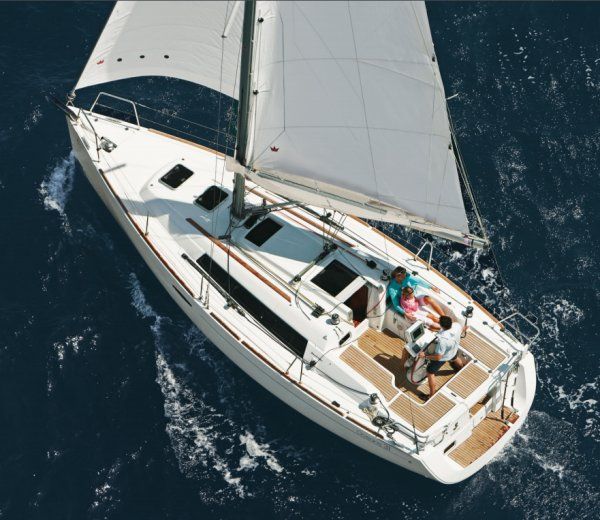 https://images.harbormoor.com/originals/1345090a-0625-461b-bb26-5701119e76aa