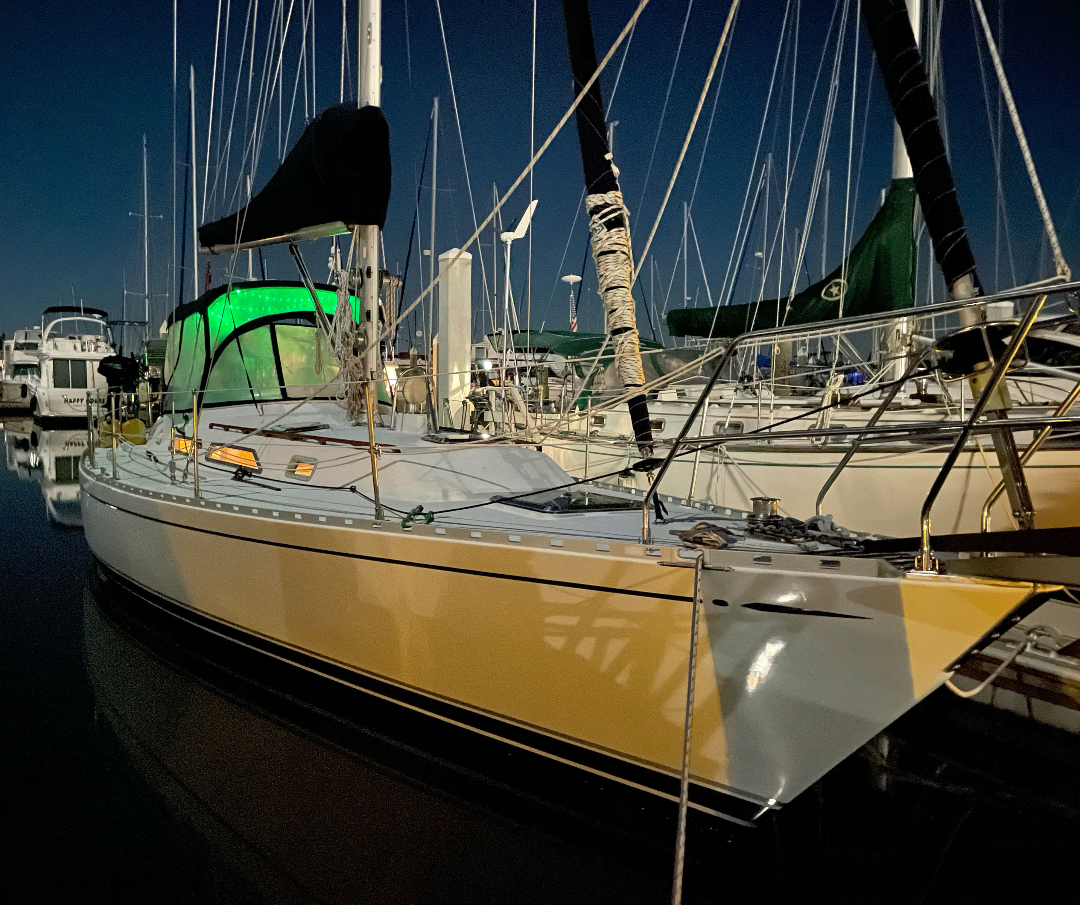 Hylas Yachts Partners With North Sails