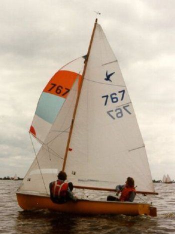 https://images.harbormoor.com/originals/3b7aae56-fd67-44e4-8ebe-b823f4b99047