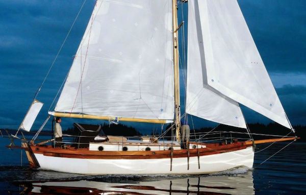 https://images.harbormoor.com/originals/8a4f7471-264a-4c77-b098-f81b85013fe9