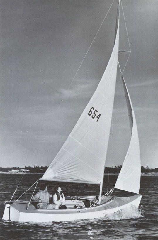 https://images.harbormoor.com/originals/c78e4d03-61df-4851-855b-95a5c31301ae
