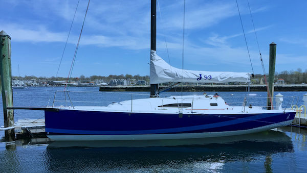 https://images.harbormoor.com/originals/d1895e9c-e740-431f-b6b2-988c9d1467cd