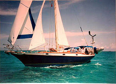 ERICSON 36C: Reviews, Specifications, Built, Engine