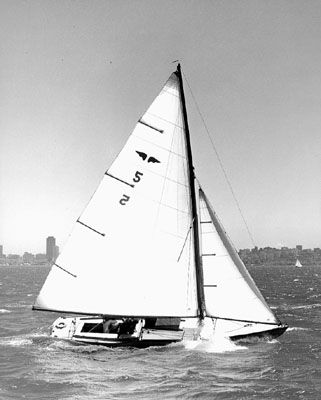 https://images.harbormoor.com/originals/de9b4618-d030-4758-8ea9-0e6551ed7f80